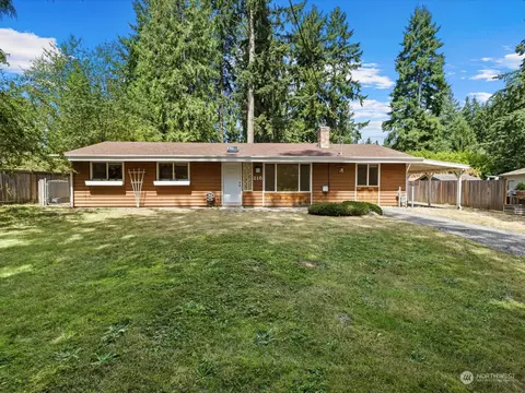 215 SE 135th St, Everett, WA 98208