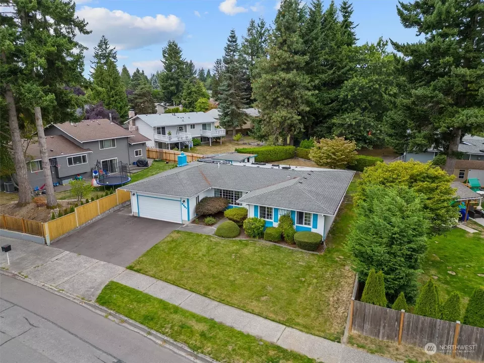  2207 Anacortes Ave NE, Renton, WA 98059 photo 32