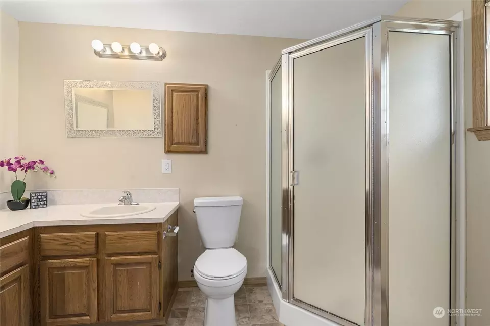  2207 Anacortes Ave NE, Renton, WA 98059 photo 16