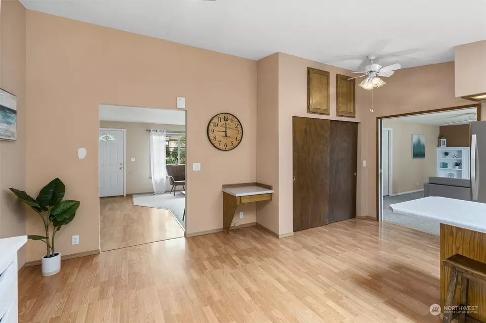  2207 Anacortes Ave NE, Renton, WA 98059 photo 10