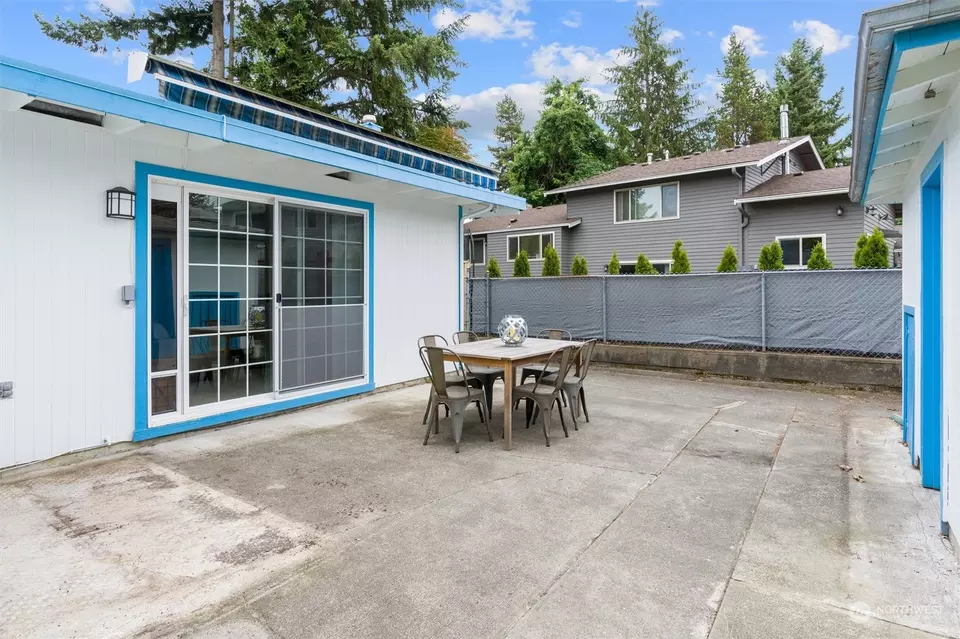  2207 Anacortes Ave NE, Renton, WA 98059 photo 23