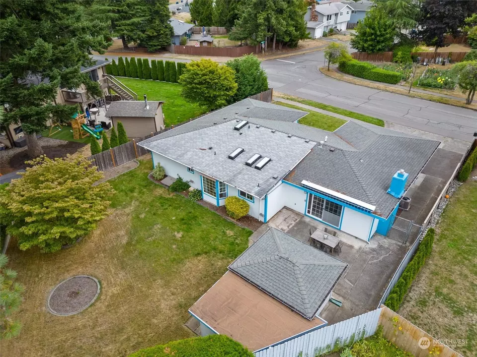  2207 Anacortes Ave NE, Renton, WA 98059 photo 36