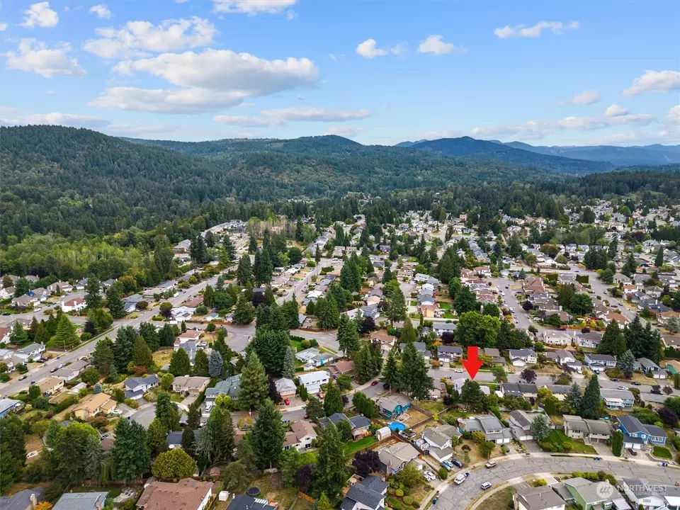  2207 Anacortes Ave NE, Renton, WA 98059 photo 38