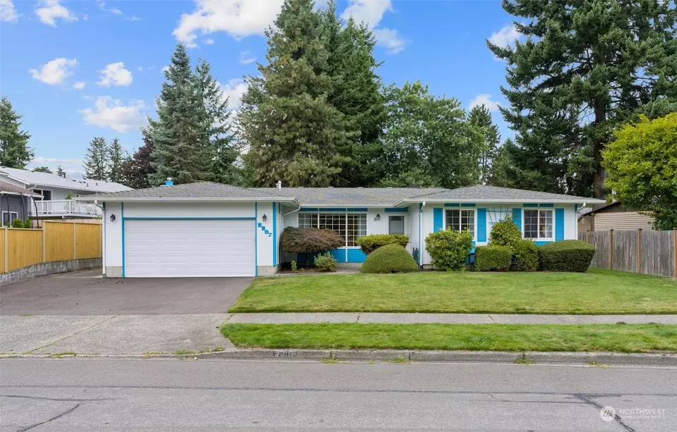  2207 Anacortes Ave NE, Renton, WA 98059 photo 31