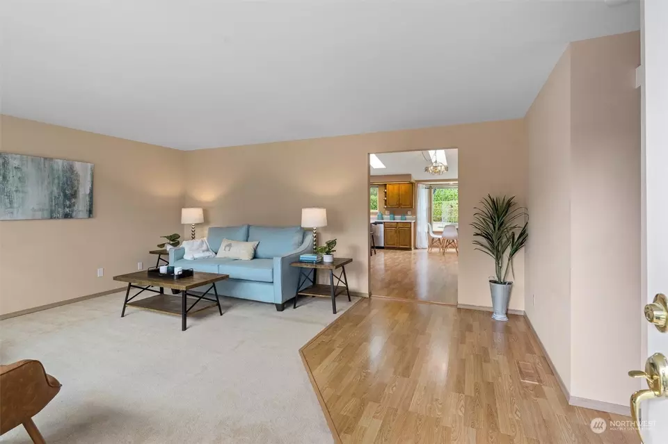  2207 Anacortes Ave NE, Renton, WA 98059 photo 5