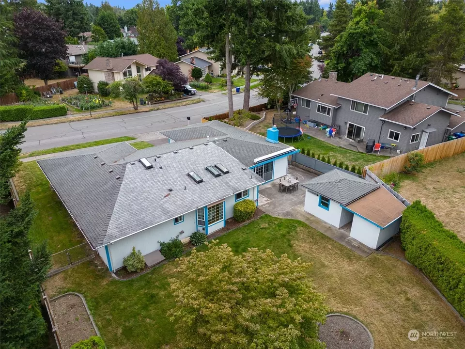  2207 Anacortes Ave NE, Renton, WA 98059 photo 35