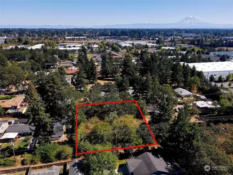 7617 S Pine St, Tacoma, WA 98409