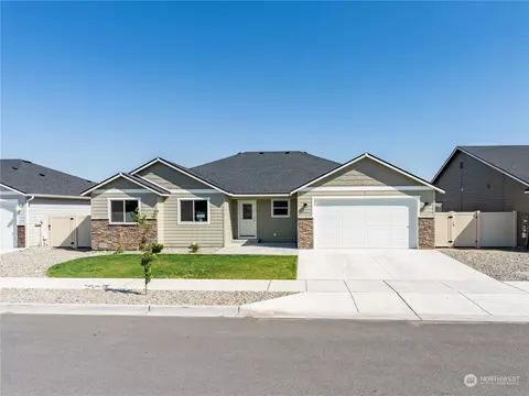 127 Emma Dr, Wenatchee, WA 98801