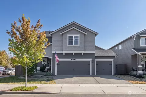 820 Louise Wise Ave NW, Orting, WA 98360