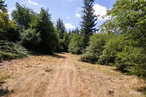47031 286th Ave SE, Enumclaw, WA 98022