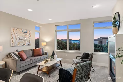 75 Pine St #106, Edmonds, WA 98020