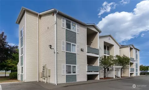 9731 Holly Dr #A303, Everett, WA 98204