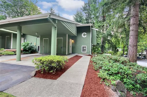 13215 SE 256th St #C4, Kent, WA 98042