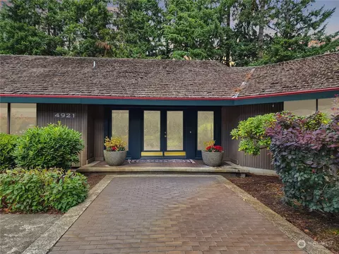 4921 85th Ave W, University Place, WA 98467