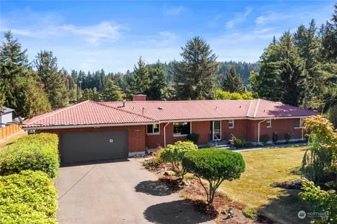 45004 283rd Ave SE, Enumclaw, WA 98022