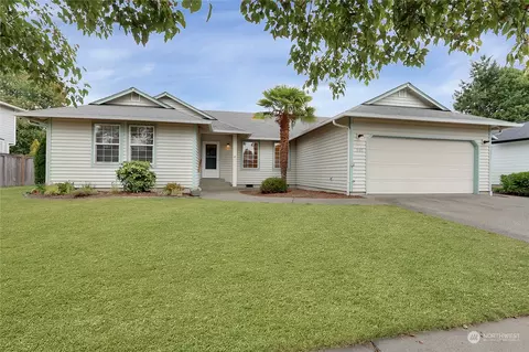 909 15th St SE, Puyallup, WA 98372