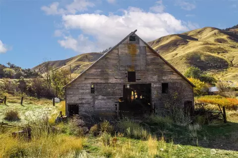 7615 Nahahum Canyon Rd, Cashmere, WA 98815