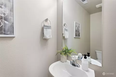 15525 40th Dr SE, Bothell, WA 98012 photo 5