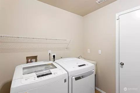 15525 40th Dr SE, Bothell, WA 98012 photo 13