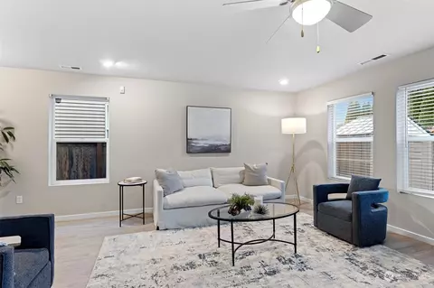 15525 40th Dr SE, Bothell, WA 98012 photo 9