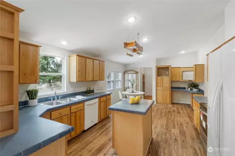6317 197th St E, Spanaway, WA 98387 photo 9