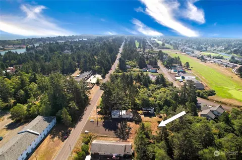 589 Dolphin Ave NE, Ocean Shores, WA 98569