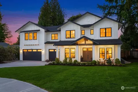 13026 NE 95th St, Kirkland, WA 98033