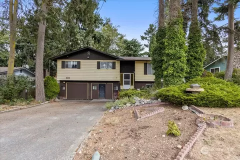 2194 Crosswoods Cir, Oak Harbor, WA 98277