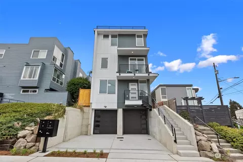 758 N 72nd St #A, Seattle, WA 98103