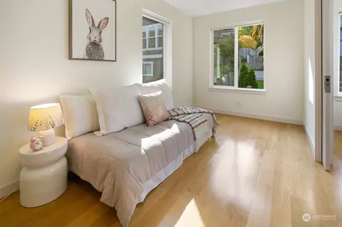 1059 25th Ave E, Seattle, WA 98112 photo 21