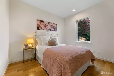 1059 25th Ave E, Seattle, WA 98112 photo 24