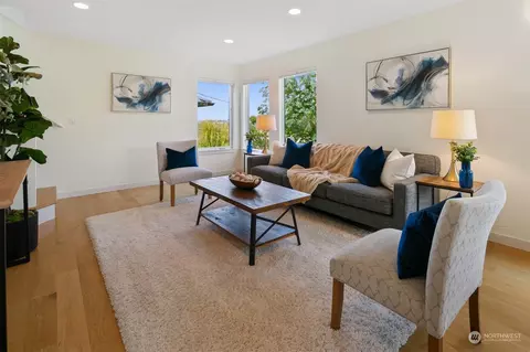 1059 25th Ave E, Seattle, WA 98112 photo 4