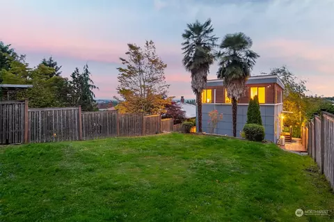 1059 25th Ave E, Seattle, WA 98112 photo 32