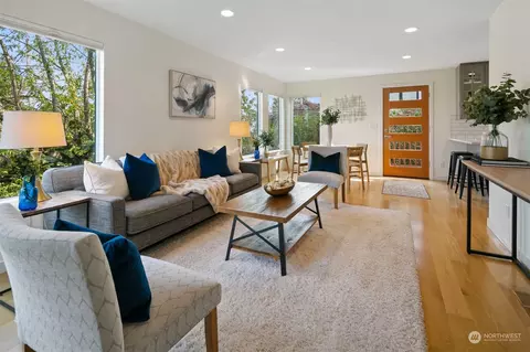 1059 25th Ave E, Seattle, WA 98112 photo 3