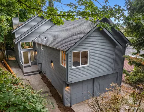 2375 NE 90th St, Seattle, WA 98115