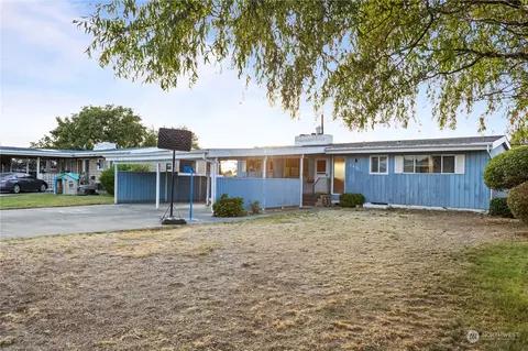2036 S Belair Dr, Moses Lake, WA 98837