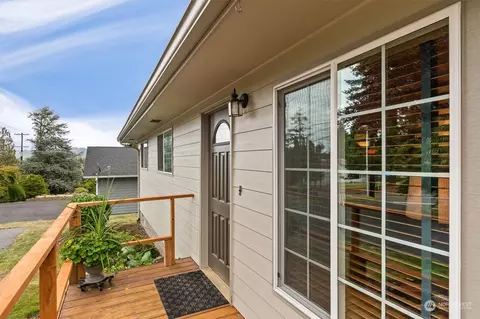 810 Olson Rd, Longview, WA 98632 photo 4
