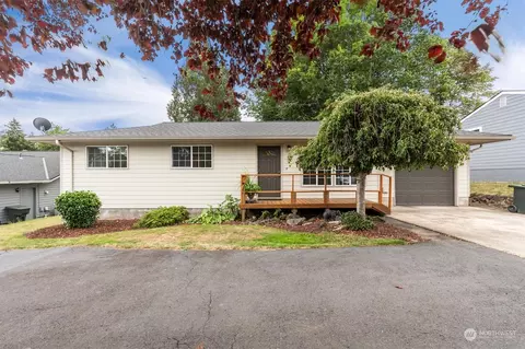 810 Olson Rd, Longview, WA 98632 photo 2