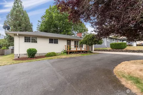 810 Olson Rd, Longview, WA 98632