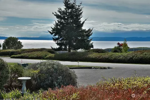 503 Vista Rd, Freeland, WA 98249