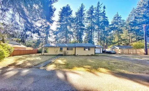 16830 Olympic View Dr, Lynnwood, WA 98037