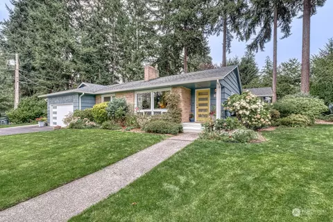 717 San Juan Ave, Fircrest, WA 98466