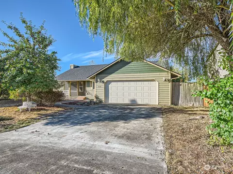 16218 Prairie Heights St SE, Yelm, WA 98597