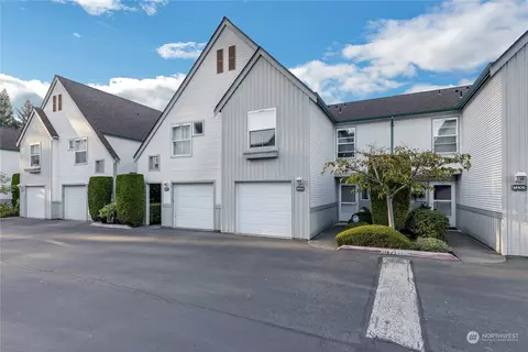 6612 S 239th St #M105, Kent, WA 98032