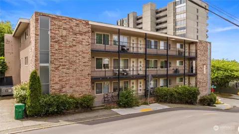 601 E Roy St, Seattle, WA 98102 photo 2