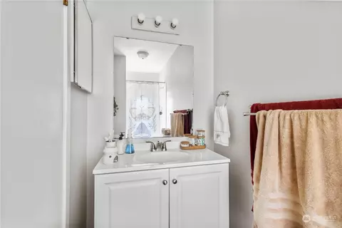 601 E Roy St, Seattle, WA 98102 photo 24