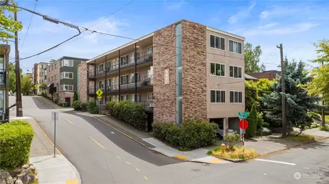 601 E Roy St, Seattle, WA 98102 photo 3