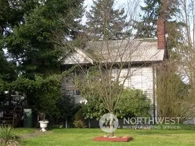 700 N 107th St, Seattle, WA 98133