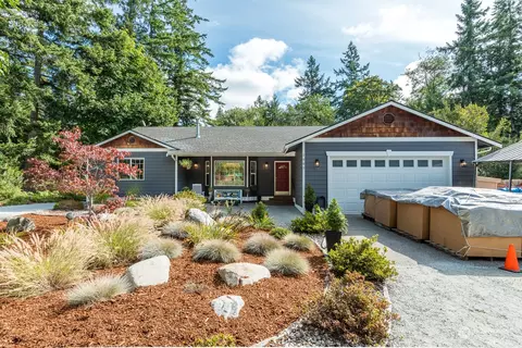 1985 Lowell Point Rd, Camano Island, WA 98282