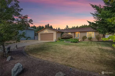 709 187th St E, Spanaway, WA 98387 photo 4